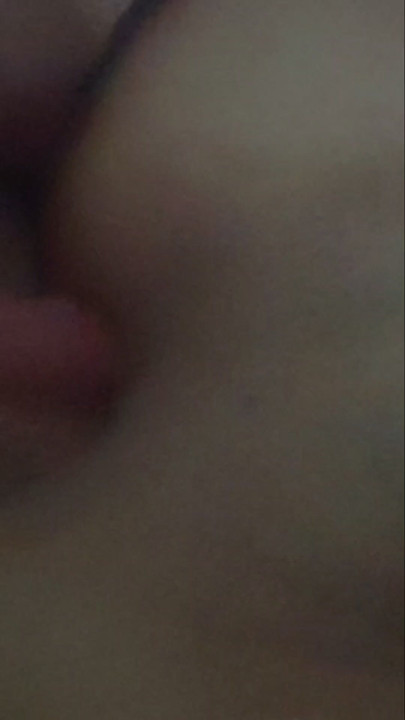 fingering x spanks for my butt :3