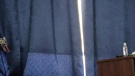 Büyük zenci yarağı boşalması gereken spor salonundan sonra kalın ve azgın