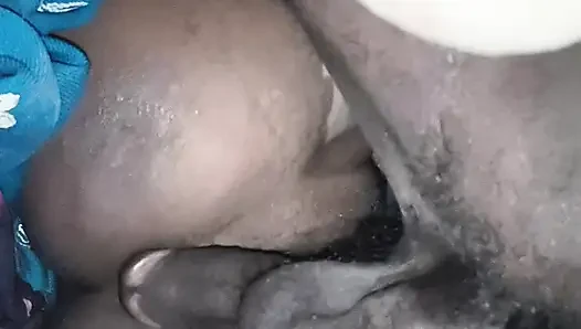 Aku pergi ke rumah saudara tiriku untuk liburan musim panas dan bersenang-senang dengan saudara tiriku yang cantik, video viral hindi lengkap