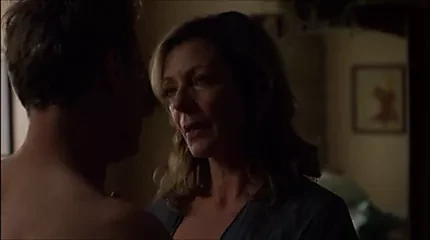 Вылизывает Mary Wardenon в любительском видео