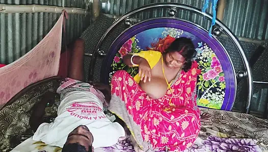 Desi hausfrau ki chut ke Pani nikala