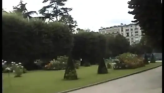 Die schöne lisa startet auf einen sehr heißen Roadtrip!