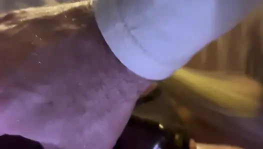 Istri lapar mengisap dan disetubuhi wajahnya