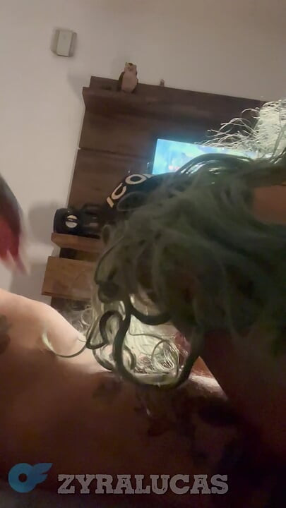 Fucking an E-girl while she streams live.