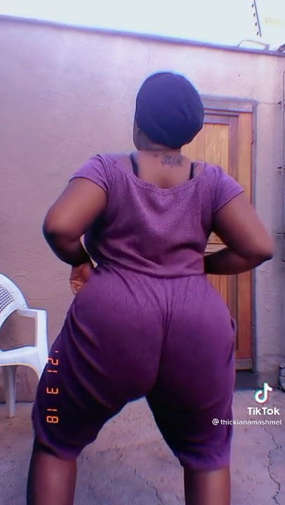 Une grosse pute mature