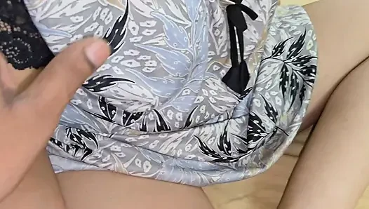 Bhabhi ka waxing karne ke bad chudai kiya