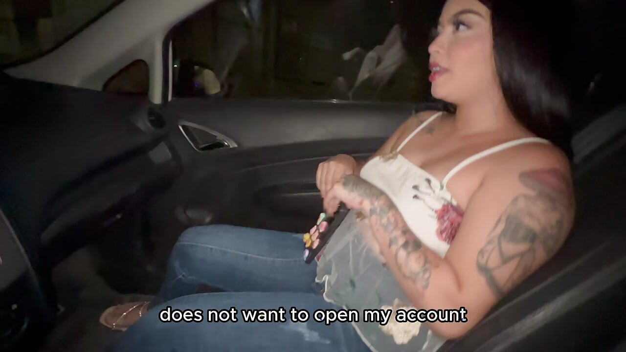 She seduces the Uber driver and ends up sucking and fucking him inside the car until he cum inside pussy. 18 years old, creampie