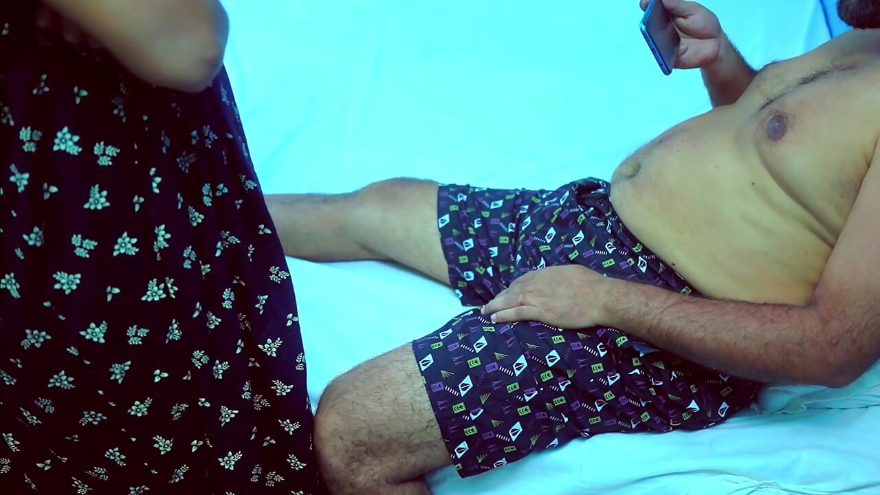 Apne Step sister ne uncle ke bete sath kiya hardcore sex.. pussy main kiya ungi, apne vai ka land chusa..