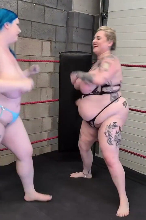 BBW Boxing Alice Mayflower Vs Bambi Brat - Girl Girl