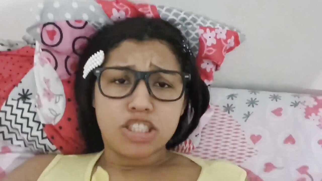 18 year old brunette big saggy tits from New York United States fucking her stepbrother's big dick toto qui