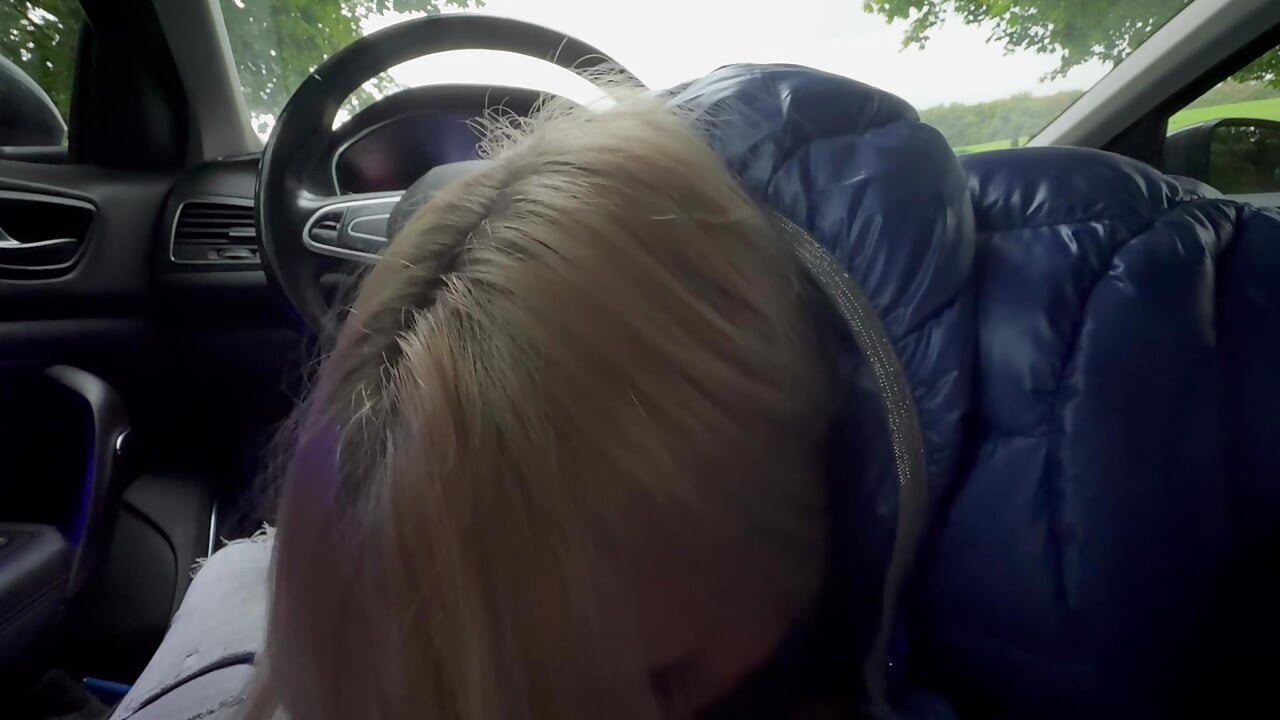 Outdoor Car Blowjob Cumshot Deep Throat Squirt Couple Blonde MILF Squirt