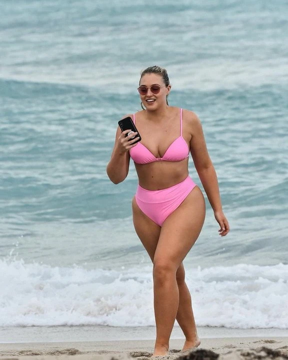 Iskra Bikini Edition