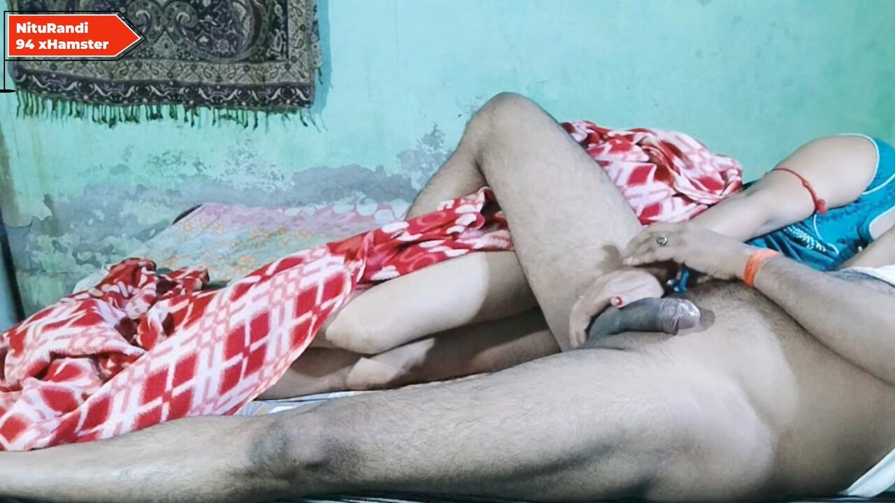 Yeni evli desi yenge ve sikiliyor