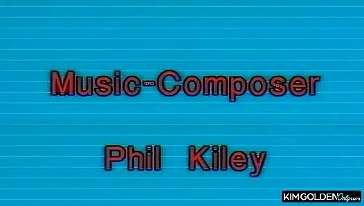 Leidenschaftlicher Dreier auf dem Sofa