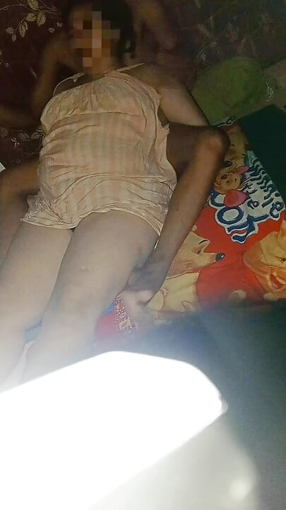 Ateşli ve seksi komşumu sikiyorum