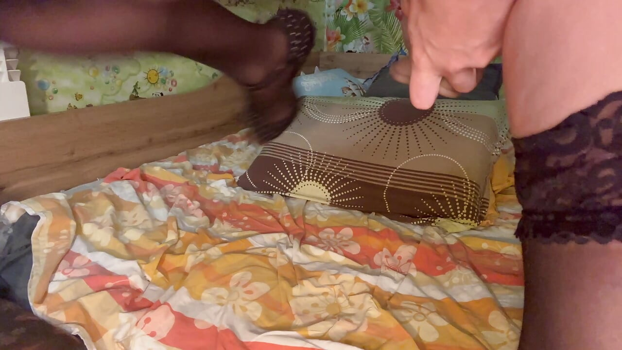 I am so horny, fuck me and cum in my mouth
