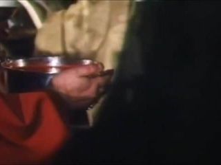Satanas - 1977 жена испытывает боль от оргазма