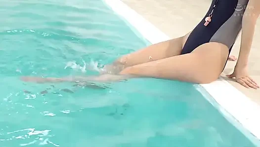 Bitch Trainer a Gym Babe Uses Her Exquisite Licking Technique to Bone Gym Boys. Part.3