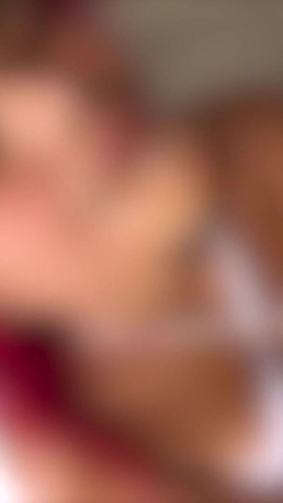 Alig húztam ki a farkam, máris könyörgött ez a 18 éves latina a forró pilémért | 1. klip