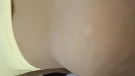 Aku menyetubuhi jalang ini.