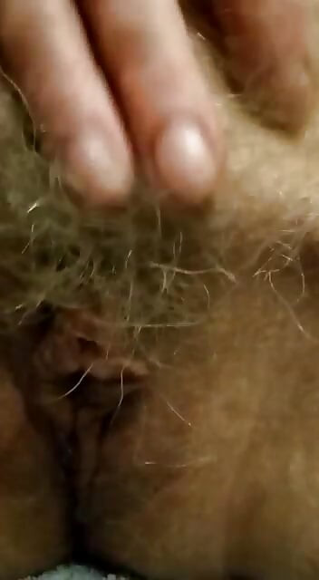獨自與她的情慾作鬥爭