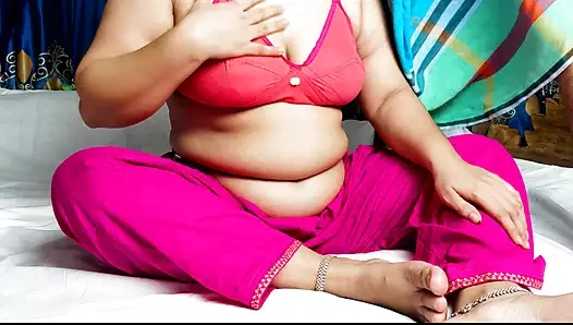 Seks hardcore tante super imut asal bengali - memek & pantat bahenol dientot habis-habisan sampai matanya merem melek