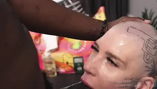 Tigerbabex Likes Sucking & Having Him Cum on Her Bald Head!!