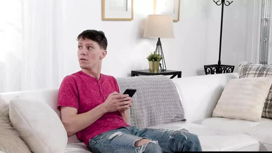 MOMMY'S BOY - Curvy Stepmom Ryan Keely Settles For Stepson's Dick After Being Tricked!