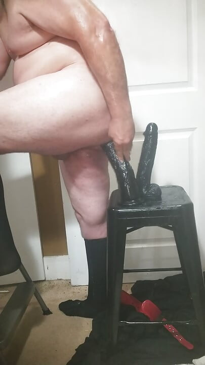 Jarmus riding a variety of dildoes