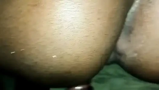 Başka Bir Adamla Uğraştıktan Sonra, Kocası Da Onunla Yatıyor.