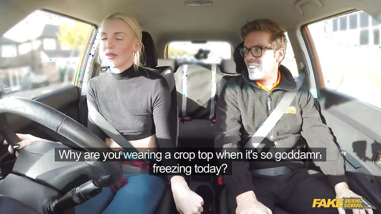 Fake Driving School - safada estudante motorista Lexi Lou faz garganta profunda no instrutor Ryan, recebe foda dura até ela gozar e gozar