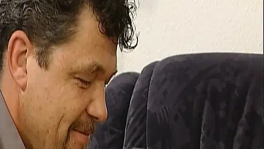 Tante seksi jerman rambut pirang dengan toket besar lagi asik muasin memeknya pakai vibrator dan kontol