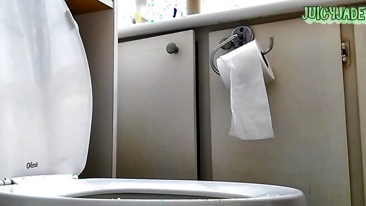Pee Series Vol 5 - 3 Clips in One