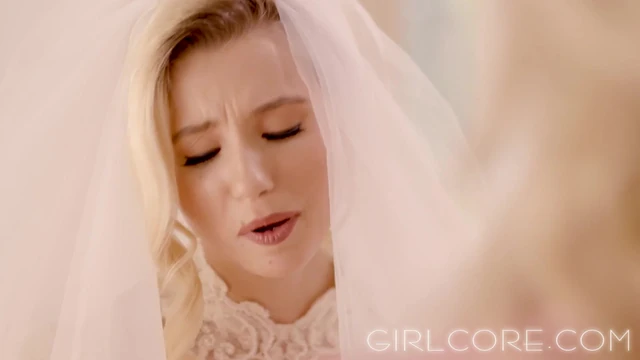 Stepmom Julia Ann Confesses Love Before Daughter's Wedding