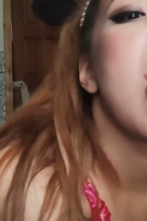 European Amateur with Thick Thighs Loves Masturbation