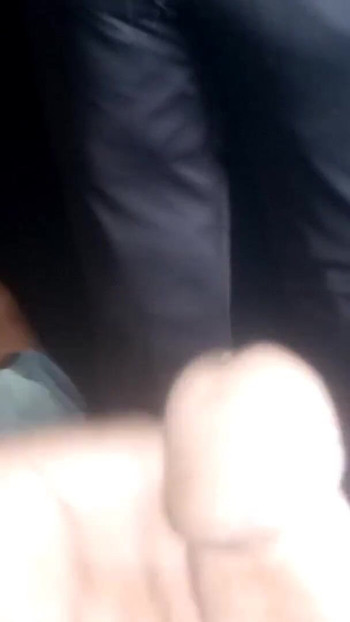 彼女が硬いアナルで入れてくれないから、手で搾り取った |クリップ2