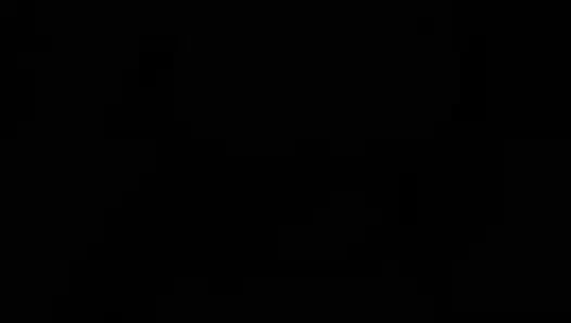 Aku melucuti leggingku dan menuangkan jus segarnya ke dalam gelas