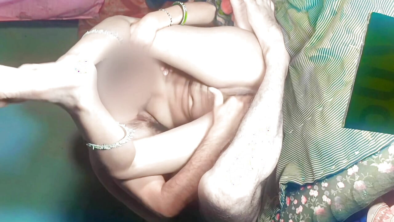 Siromašno selo.bračni par seks. Desi lokalna seljačka tinejdžerka xxx video, seks video indijske prekrasne seoske djevojke