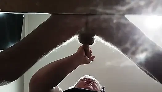 Üvey annem sakso çektikten sonra ağzıma boşalıyor