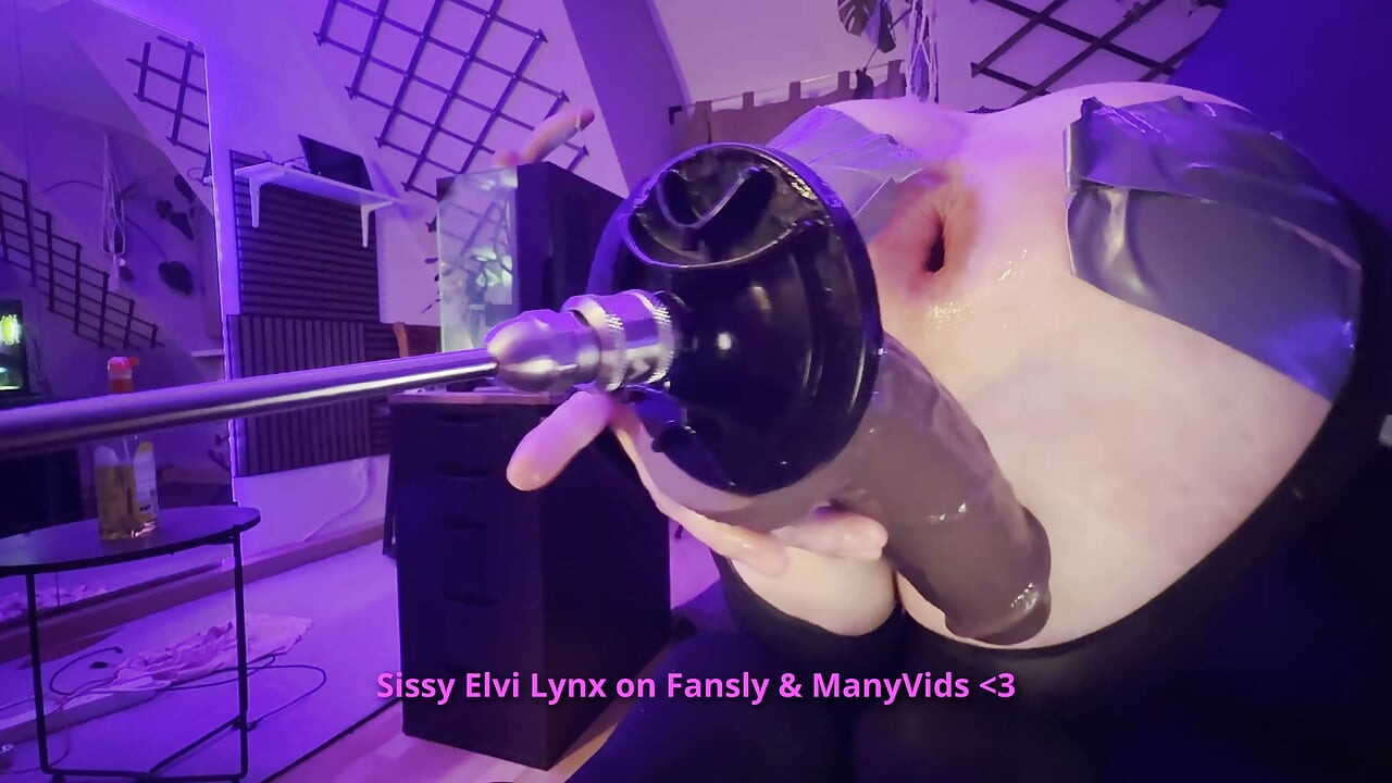 Sissy Elvi Lynx destroys her gaped asshole with a BBC dildo and a fuck machine.