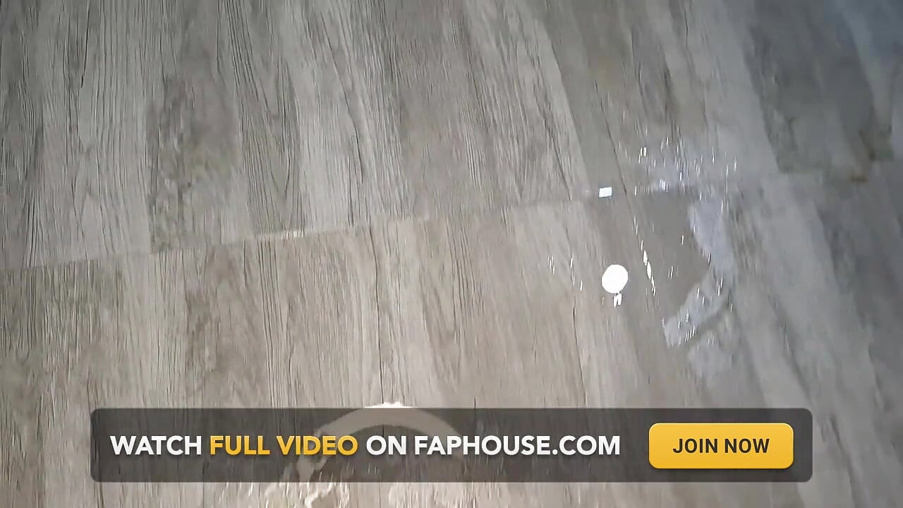I Soaked My New Boyfriend's Entire Roompussy