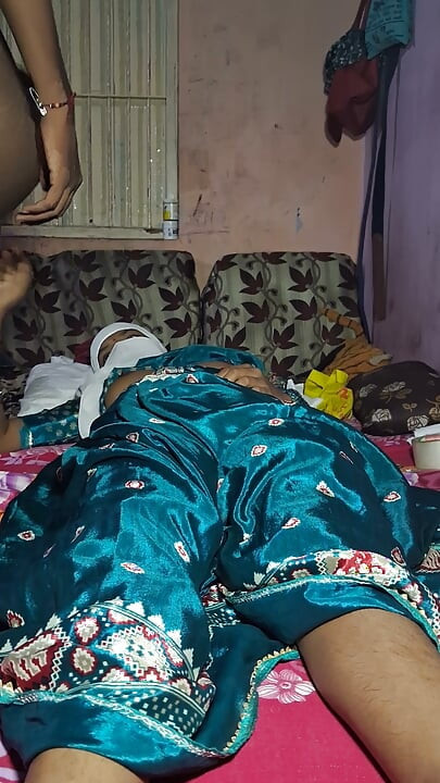 Desi bhabhi ka romance wela sexy video mms