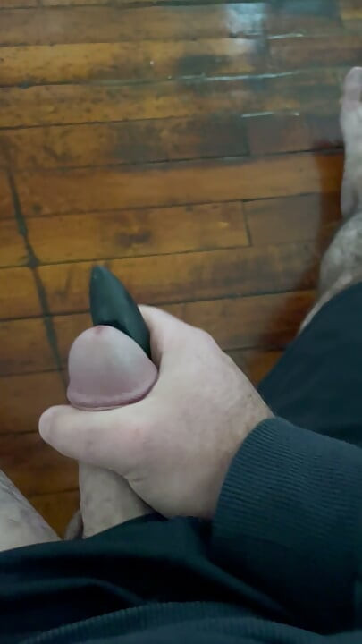 Vibrating cum shot