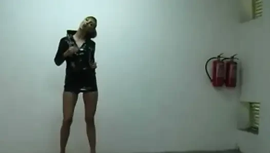 Fantasi nicol di kamar tidur pribadi