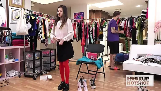 Bts - schwanzhungrige brünette vina sky ist süchtig nach hartem sex!