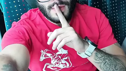 Tam Bir Otobüste Orgazma Çok Yakınım, Çok Ateşliyim!