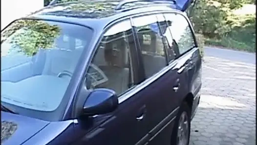 Genç Kızlar Vahşi Sert Sikiş Seansları
