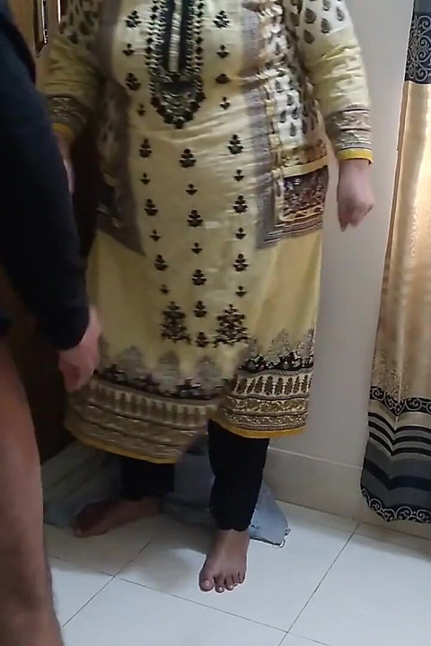 Dirty Stepaunty Fucked by Her Stepson While Cleaning House