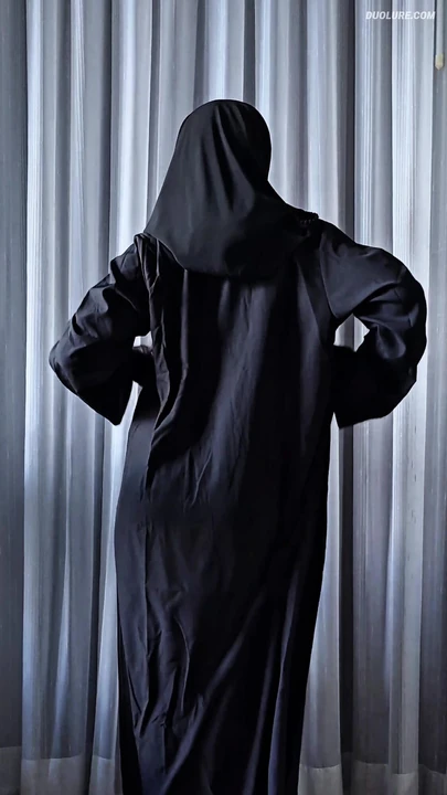 Twerking en mi hijab, abaya y bodysuit!