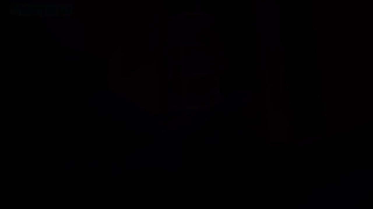 Она обожает это чувственный, но хардкор время от времени